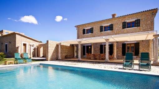 Manor house with open views in Alaró Manor house with open views in Alaró